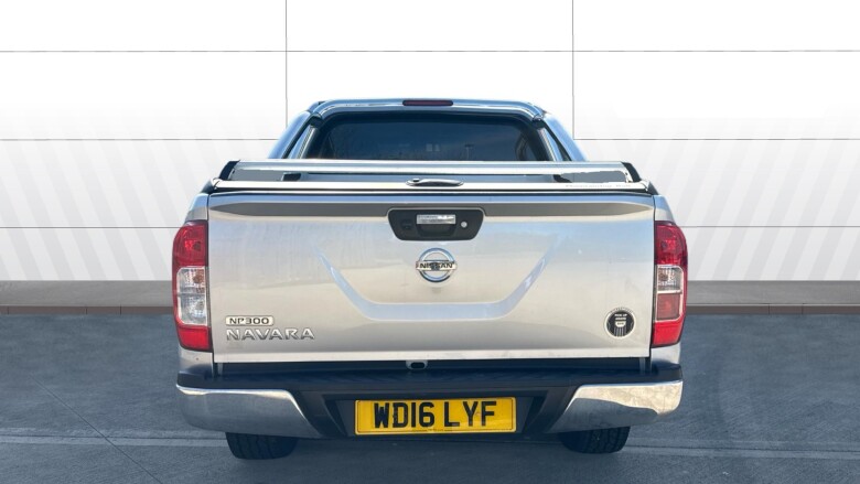 Nissan Navara Np300 Diesel Double Cab Pick Up N-Connecta 2.3dCi 190 4WD